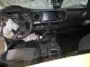 2022 Toyota Tacoma SR5 с VIN 3TMCZ5AN3NM491839, выставлен на аукционе Copart как лот 85400675 с пробегом Не указан миль и Чистый • Clean title. История ставок и продаж доступна на DreamBid. Изображение 8.