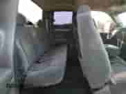 2002 Chevrolet Silverado 2500 LS z VIN 1GCGK29U32Z330420, wystawiony jako Copart lot #59506425 z przebiegiem 266 435 mil mil oraz Szkoda całkowita • Salvage title. Historia ofert i sprzedaży dostępna na DreamBid. Obrazek 10.