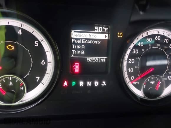 2019 Ram 1500 Express z VIN 1C6RR7FT4KS636345, wystawiony jako IAAI lot #41413262 z przebiegiem 92 981 mil mil oraz . Historia ofert i sprzedaży dostępna na DreamBid. Obrazek 15.