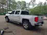 2017 Chevrolet Silverado 1500 LTZ z VIN 3GCUKSEC6HG340416, wystawiony jako IAAI lot #42812522 z przebiegiem 152 028 mil mil oraz . Historia ofert i sprzedaży dostępna na DreamBid. Obrazek 3.