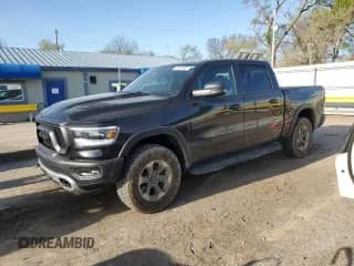 2024 Ram 1500 Rebel z VIN 1C6SRFLT8RN139677, wystawiony jako Copart lot #51425535 z przebiegiem 35 960 mil mil oraz Szkoda całkowita • Salvage title. Historia ofert i sprzedaży dostępna na DreamBid. Obrazek 1.