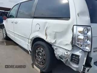 2017 Dodge Grand Caravan SE Plus with VIN 2C4RDGBG8HR655829, listed as a IAAI auction lot 43534083 with 131,804 mi miles and . Bid and sale history available at DreamBid. Image 6.