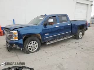 2015 Chevrolet Silverado 3500HD High Country с VIN 1GC4K1E85FF599564, выставлен на аукционе Copart как лот 42738325 с пробегом 164 646 миль миль и Списание • Salvage title. История ставок и продаж доступна на DreamBid. Изображение 1.