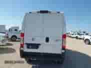 2025 Ram ProMaster Cargo Tradesman z VIN 3C6MRVHG6SE546311, wystawiony jako IAAI lot #42392193 z przebiegiem 1 568 mil mil oraz . Historia ofert i sprzedaży dostępna na DreamBid. Obrazek 16.