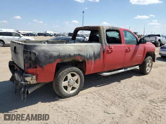 2011 Chevrolet Silverado 2500HD LTZ z VIN 1GC1KYC84BF259895, wystawiony jako Copart lot #71595464 z przebiegiem Nie podano mil oraz Nie do naprawy • Non repairable. Historia ofert i sprzedaży dostępna na DreamBid. Obrazek 3.