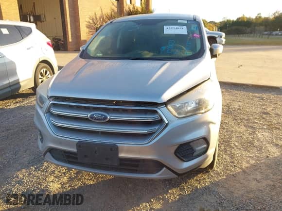 2017 Ford Escape SE с VIN 1FMCU9GD4HUC58133, выставлен на аукционе IAAI как лот 43534851 с пробегом 113 396 миль миль и . История ставок и продаж доступна на DreamBid. Изображение 6.
