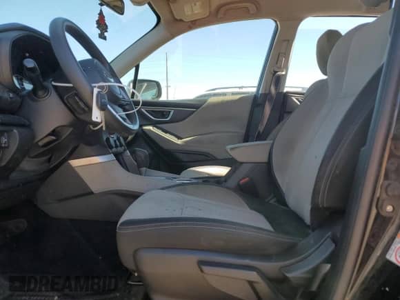 2019 Subaru Forester z VIN JF2SKACC5KH508436, wystawiony jako Copart lot #84934365 z przebiegiem 66 997 mil mil oraz Szkoda całkowita • Salvage title. Historia ofert i sprzedaży dostępna na DreamBid. Obrazek 7.