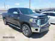 2019 Toyota Tundra SR5 с VIN 5TFAY5F17KX791678, выставлен на аукционе IAAI как лот 42290380 с пробегом 119 671 миль миль и . История ставок и продаж доступна на DreamBid. Изображение 1.