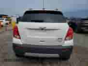 2015 Chevrolet Trax LT z VIN KL7CJRSB7FB111443, wystawiony jako Copart lot #69103095 z przebiegiem Nie podano mil oraz Szkoda całkowita • Salvage title. Historia ofert i sprzedaży dostępna na DreamBid. Obrazek 6.