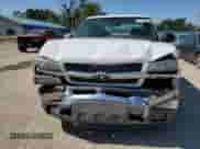 2005 Chevrolet Silverado 1500 LS with VIN 1GCEC19Z45Z151026, listed as a Copart auction lot 84016025 with 143,668 mi miles and Salvage title. Bid and sale history available at DreamBid. Image 5.