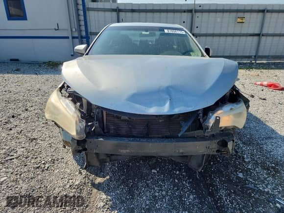 2016 Toyota Camry XLE with VIN 4T1BF1FKXGU513423, listed as a Copart auction lot 81056115 with 182,662 mi miles and Clean title. Bid and sale history available at DreamBid. Image 5.