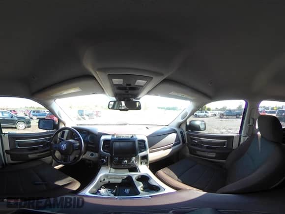 2017 Ram 1500 Big Horn z VIN 1C6RR7LTXHS595541, wystawiony jako IAAI lot #43072095 z przebiegiem 131 579 mil mil oraz . Historia ofert i sprzedaży dostępna na DreamBid. Obrazek 19.