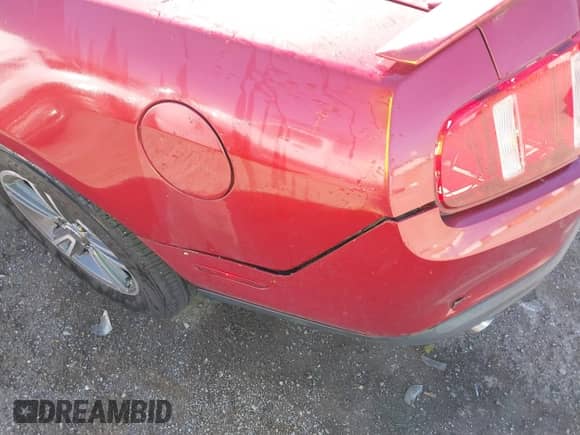 2012 Ford Mustang Premium с VIN 1ZVBP8AM0C5211028, выставлен на аукционе IAAI как лот 41751885 с пробегом 203 355 миль миль и . История ставок и продаж доступна на DreamBid. Изображение 6.