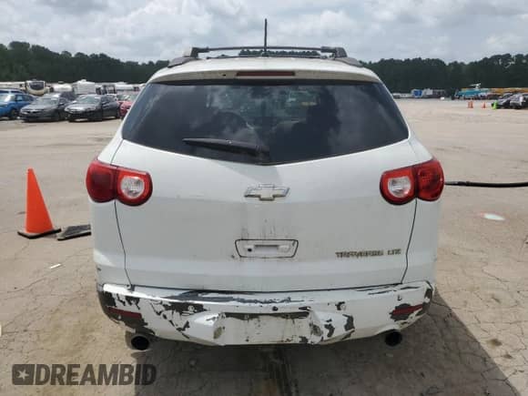 2009 Chevrolet Traverse LTZ z VIN 1GNER33D39S155758, wystawiony jako Copart lot #62319575 z przebiegiem 144 405 mil mil oraz Szkoda całkowita • Salvage title. Historia ofert i sprzedaży dostępna na DreamBid. Obrazek 6.