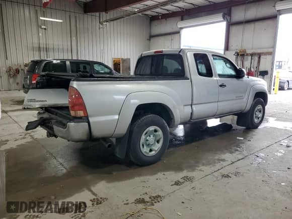 2007 Toyota Tacoma с VIN 5TEUU42N67Z467200, выставлен на аукционе Copart как лот 86641845 с пробегом 153 487 миль миль и Списание • Salvage title. История ставок и продаж доступна на DreamBid. Изображение 3.
