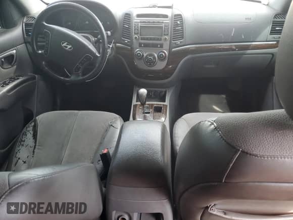 2012 Hyundai Santa Fe SE с VIN 5XYZH4AG2CG140648, выставлен на аукционе Copart как лот 68373945 с пробегом 121 477 миль миль и Чистый • Clean title. История ставок и продаж доступна на DreamBid. Изображение 8.
