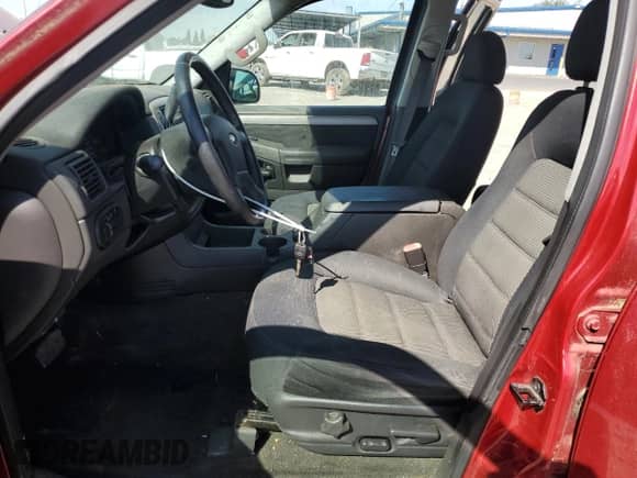 2004 Ford Explorer XLT z VIN 1FMDU73WX4ZA48990, wystawiony jako Copart lot #71307935 z przebiegiem 194 543 mil mil oraz Czysty tytuł • Clean title. Historia ofert i sprzedaży dostępna na DreamBid. Obrazek 7.