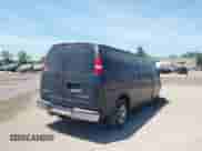 2003 Chevrolet Express Passenger z VIN 1GAHG39U731126238, wystawiony jako IAAI lot #42689051 z przebiegiem Nie podano mil oraz . Historia ofert i sprzedaży dostępna na DreamBid. Obrazek 4.