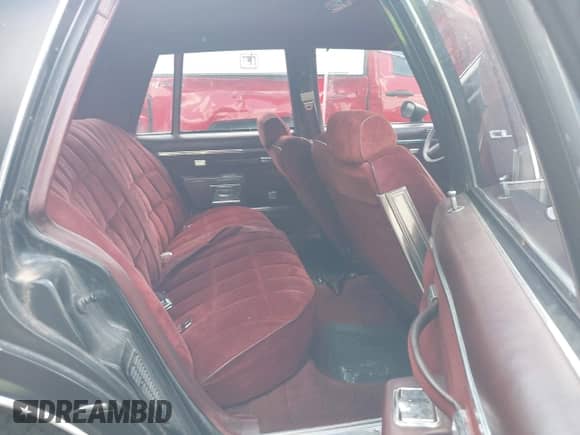 1983 Chevrolet Caprice с VIN 1G1AN69HXDX124459, выставлен на аукционе IAAI как лот 42694260 с пробегом 50 314 миль миль и . История ставок и продаж доступна на DreamBid. Изображение 8.