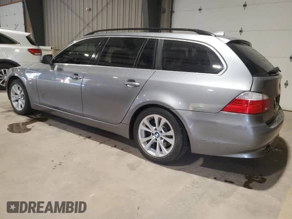 2010 BMW 5 Series 535i xDrive with VIN WBAPT7C50AC238031, listed as a Copart auction lot 81636795 with 84,746 mi miles and Clean title. Bid and sale history available at DreamBid. Image 2.