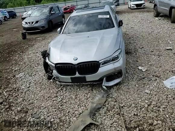 2018 BMW 7 Series ALPINA B7 xDrive with VIN WBA7F2C51JG423577, listed as a Copart auction lot 61958705 with 66,675 mi miles and Salvage title. Bid and sale history available at DreamBid. Image 13.