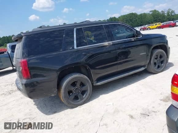 2017 Chevrolet Tahoe LT с VIN 1GNSKBKC5HR284861, выставлен на аукционе IAAI как лот 42577082 с пробегом 151 502 миль миль и . История ставок и продаж доступна на DreamBid. Изображение 4.