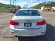 2016 BMW 3 Series 320i xDrive z VIN WBA8E5G58GNT41658, wystawiony jako IAAI lot #43407978 z przebiegiem 117 880 mil mil oraz . Historia ofert i sprzedaży dostępna na DreamBid. Obrazek 16.