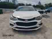 2018 Chevrolet Cruze LS z VIN 1G1BC5SM7J7167616, wystawiony jako Copart lot #70867565 z przebiegiem 132 708 mil mil oraz Szkoda całkowita • Salvage title. Historia ofert i sprzedaży dostępna na DreamBid. Obrazek 5.