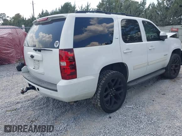 2010 Chevrolet Tahoe LT с VIN 1GNUKBE04AR124728, выставлен на аукционе IAAI как лот 43237181 с пробегом 148 937 миль миль и . История ставок и продаж доступна на DreamBid. Изображение 4.