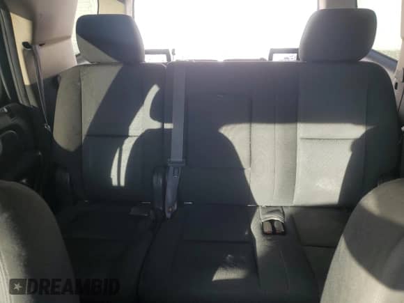 2011 Chevrolet Tahoe LS с VIN 1GNSCAE0XBR223506, выставлен на аукционе Copart как лот 87433045 с пробегом 156 433 миль миль и Списание • Salvage title. История ставок и продаж доступна на DreamBid. Изображение 10.