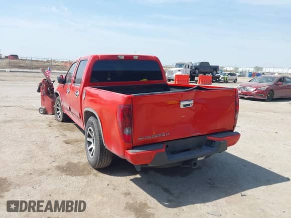 2010 Chevrolet Colorado 1LT z VIN 1GCDSCDE6A8146800, wystawiony jako IAAI lot #42060142 z przebiegiem 136 565 mil mil oraz . Historia ofert i sprzedaży dostępna na DreamBid. Obrazek 3.