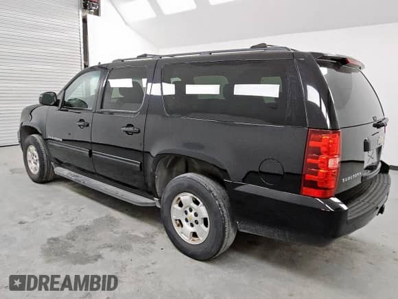 2011 Chevrolet Suburban LS с VIN 1GNSCHE03BR345018, выставлен на аукционе Copart как лот 59295725 с пробегом 300 885 миль миль и Чистый • Clean title. История ставок и продаж доступна на DreamBid. Изображение 2.