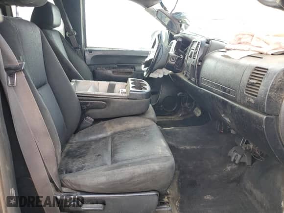 2011 Chevrolet Silverado 1500 LT with VIN 1GCRCSE06BZ340349, listed as a Copart auction lot 71656465 with 232,746 mi miles and Salvage title. Bid and sale history available at DreamBid. Image 7.