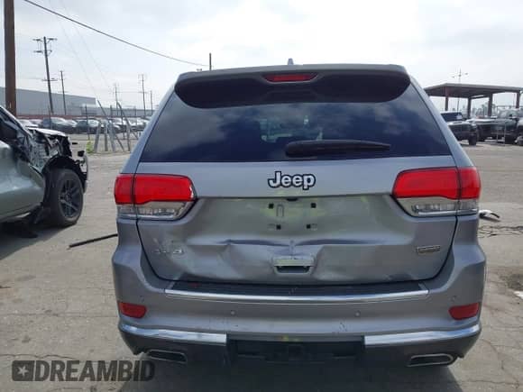 2020 Jeep Grand Cherokee Summit с VIN 1C4RJFJT6LC414418, выставлен на аукционе IAAI как лот 42282381 с пробегом 53 536 миль миль и . История ставок и продаж доступна на DreamBid. Изображение 17.