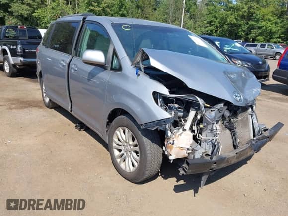 2013 Toyota Sienna XLE AAS with VIN 5TDYK3DC2DS343012, listed as a IAAI auction lot 43014501 with 130,513 mi miles and . Bid and sale history available at DreamBid. Image 1.