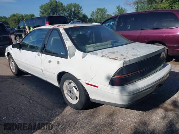 1995 Chevrolet Beretta с VIN 1G1LV1547SY135666, выставлен на аукционе IAAI как лот 42858710 с пробегом 133 275 миль миль и . История ставок и продаж доступна на DreamBid. Изображение 3.