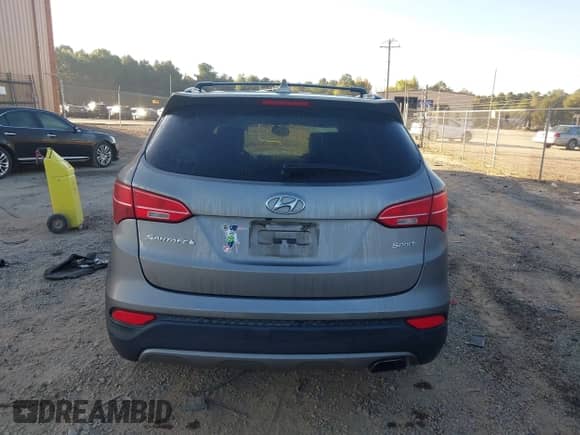 2014 Hyundai Santa Fe with VIN 5XYZU3LB2EG200499, listed as a IAAI auction lot 43392142 with 228,552 mi miles and . Bid and sale history available at DreamBid. Image 17.
