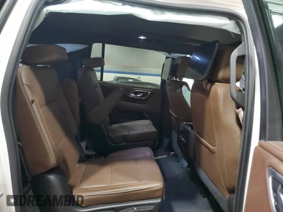 2021 Chevrolet Suburban High Country with VIN 1GNSKGKL8MR159408, listed as a Copart auction lot 67266875 with 49,646 mi miles and Salvage title. Bid and sale history available at DreamBid. Image 11.