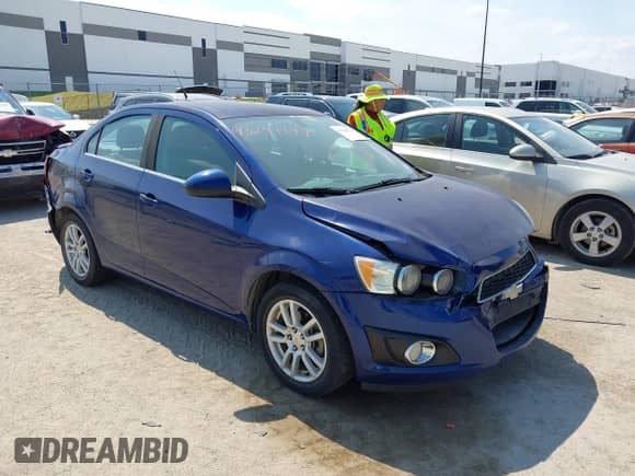 2014 Chevrolet Sonic LT с VIN 1G1JC5SH6E4197308, выставлен на аукционе IAAI как лот 43241747 с пробегом 181 089 миль миль и . История ставок и продаж доступна на DreamBid. Изображение 1.