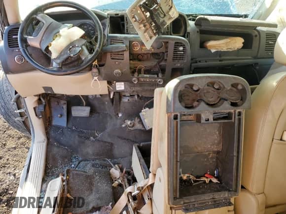 2007 Chevrolet Silverado 1500 LS с VIN 2GCEK13C871575439, выставлен на аукционе Copart как лот 47082955 с пробегом 249 675 миль миль и Списание • Salvage title. История ставок и продаж доступна на DreamBid. Изображение 8.