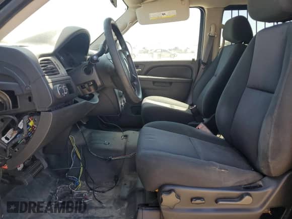 2013 Chevrolet Tahoe Commercial with VIN 1GNLC2E0XDR370535, listed as a Copart auction lot 52598425 with Not provided miles and Salvage title. Bid and sale history available at DreamBid. Image 7.