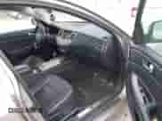 2012 Hyundai Genesis 4.6L z VIN KMHGC4DF9CU198114, wystawiony jako IAAI lot #42254995 z przebiegiem 208 023 mil mil oraz . Historia ofert i sprzedaży dostępna na DreamBid. Obrazek 5.