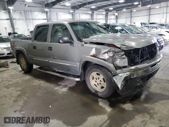 2006 Chevrolet Silverado 1500 LT3 z VIN 2GCEK13T561184764, wystawiony jako Copart lot #70725225 z przebiegiem 270 410 mil mil oraz Szkoda całkowita • Salvage title. Historia ofert i sprzedaży dostępna na DreamBid. Obrazek 4.