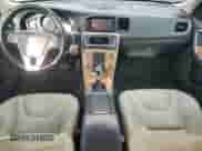 2018 Volvo S60 Inscription Platinum с VIN LYV402TMXJB157406, выставлен на аукционе Copart как лот 43436405 с пробегом 114 480 миль миль и Списание • Salvage title. История ставок и продаж доступна на DreamBid. Изображение 8.