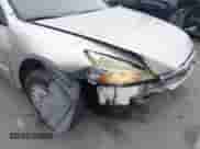 2006 Honda Accord VP с VIN 1HGCM56156A013734, выставлен на аукционе IAAI как лот 42973923 с пробегом 86 396 миль миль и . История ставок и продаж доступна на DreamBid. Изображение 19.