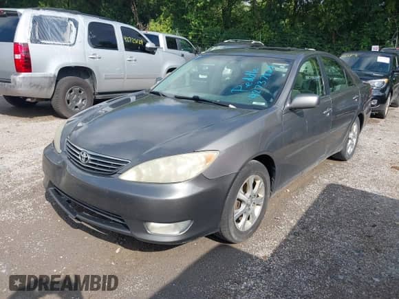 2006 Toyota Camry STD with VIN 4T1BE30K96U699347, listed as a IAAI auction lot 42737869 with 291,128 mi miles and . Bid and sale history available at DreamBid. Image 2.