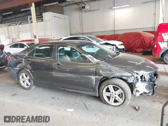 2013 Toyota Camry L z VIN 4T1BF1FK5DU236904, wystawiony jako IAAI lot #42505078 z przebiegiem 160 769 mil mil oraz . Historia ofert i sprzedaży dostępna na DreamBid. Obrazek 14.