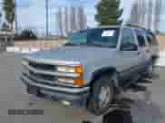 1997 Chevrolet Suburban с VIN 1GNFK16R2VJ365448, выставлен на аукционе IAAI как лот 41689906 с пробегом 228 151 миль миль и . История ставок и продаж доступна на DreamBid. Изображение 2.