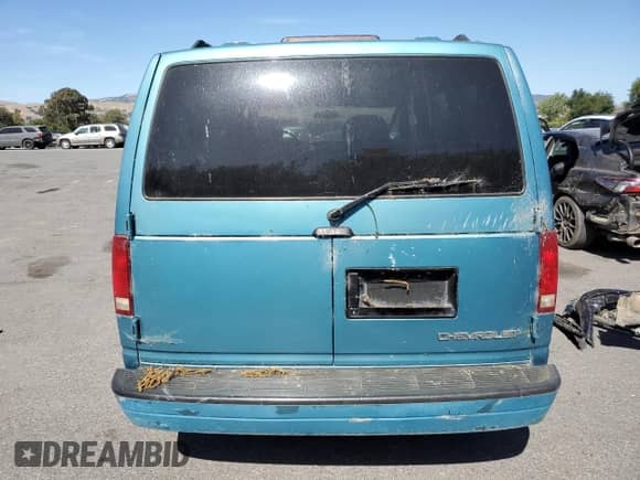 1996 Chevrolet Astro with VIN 1GNDM19W6TB126141, listed as a Copart auction lot 54097374 with 151,038 mi miles and Non repairable. Bid and sale history available at DreamBid. Image 6.