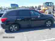 2017 Nissan Pathfinder S z VIN 5N1DR2MN5HC669914, wystawiony jako IAAI lot #42782721 z przebiegiem 91 545 mil mil oraz . Historia ofert i sprzedaży dostępna na DreamBid. Obrazek 13.